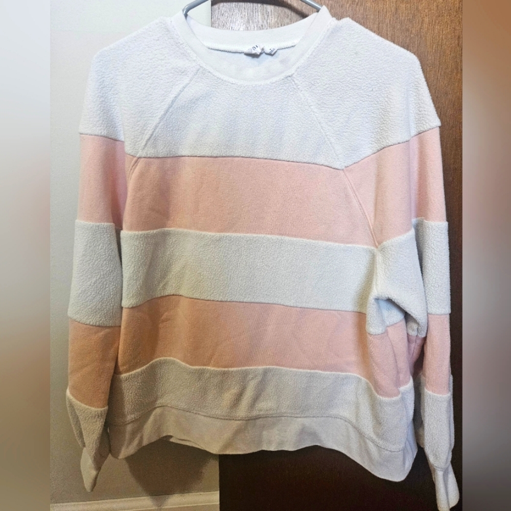 Gap Striped Pink and White Sweater Size Small